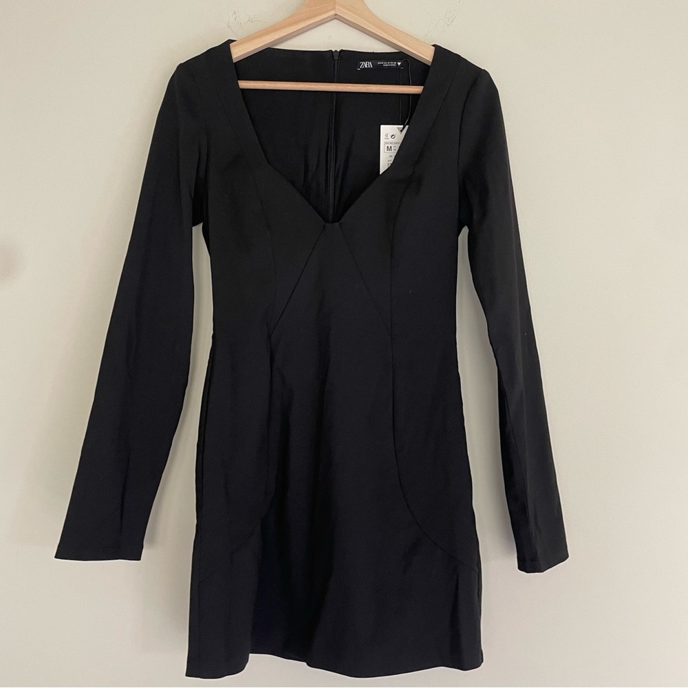 NWT Zara Fitted Long Sleeve Mini Dress Sweetheart Neck Structured Women’s Medium